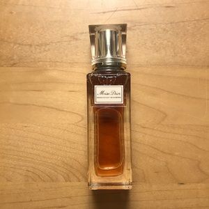 Miss Dior Absolutely Blooming rollerball perfume